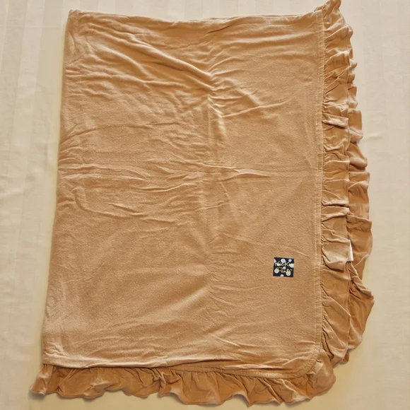 Kickee Pants Ruffled Baby Blanket, EUC - Picture 2 of 11